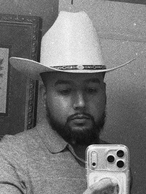 Miguel, 27
