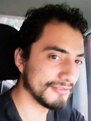 Alberto, 34