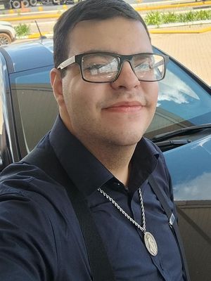 Lucas, 24