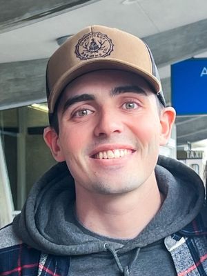 James, 25