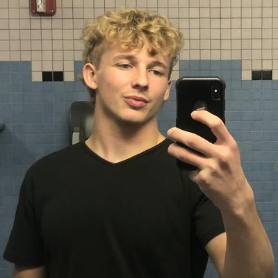 Nicky, 18