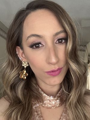 Marcela, 26