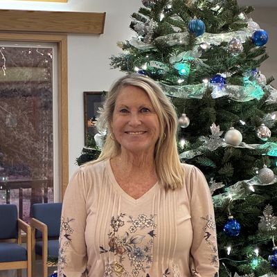 Maureen, 71
