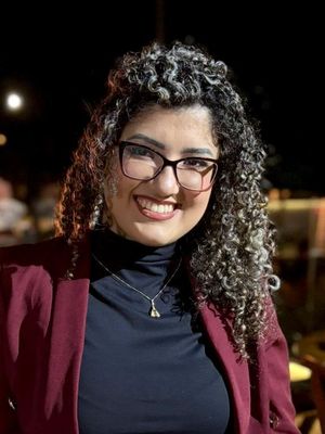 Thaina, 21