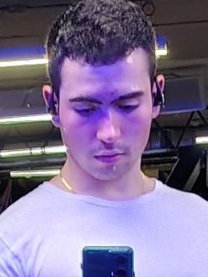 Alex, 22