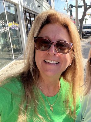 Cyndi, 57
