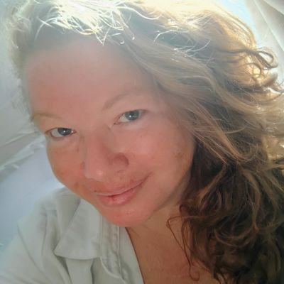 Siobhan, 51