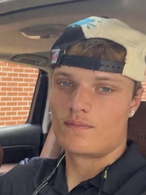 Aiden, 20