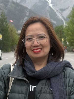 Angela, 52