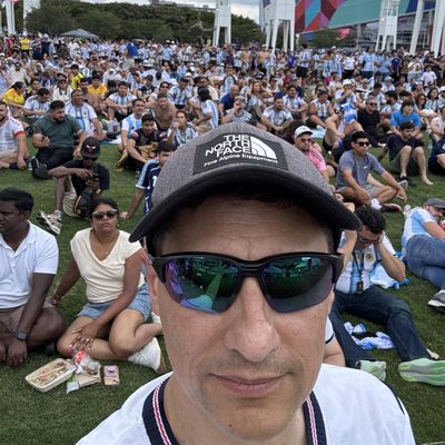 Luis, 47