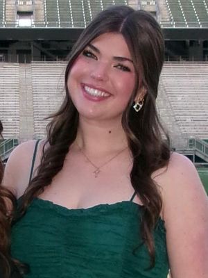 Lauren, 20