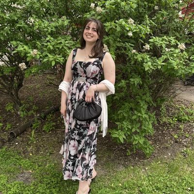 Sarah, 30