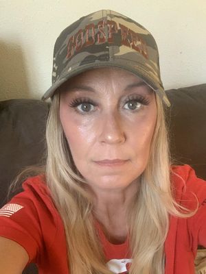 Elizabeth, 46