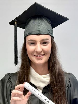 Marianne, 20