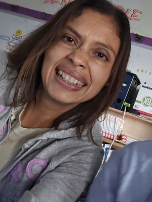 Mayra, 33