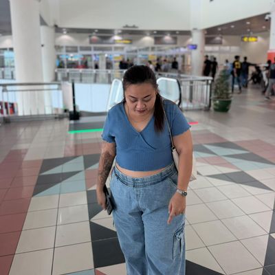 Emily, 27