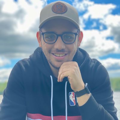 Chris, 27