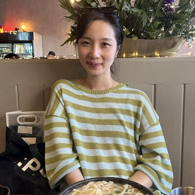Caroline, 30