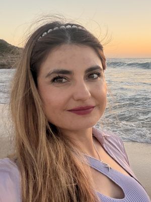 Yessica, 38