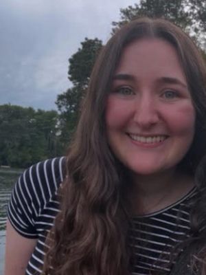 Christine, 25