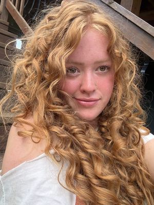 Malena, 21