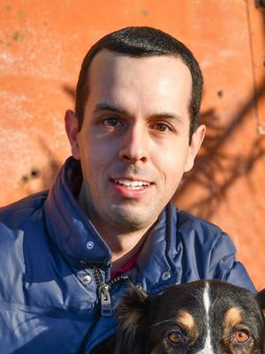 Daniel, 42