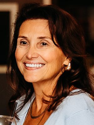 Rhonda, 61