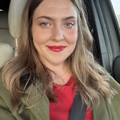 Megan, 39