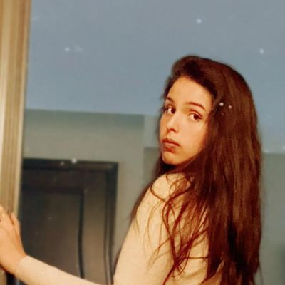 Julissa, 25