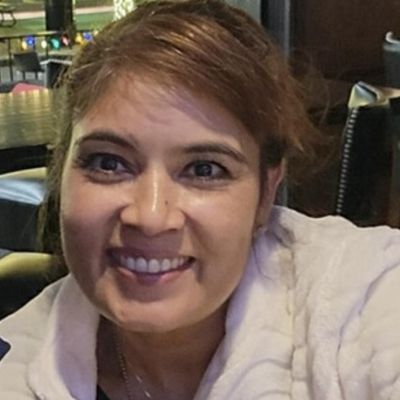 Shanti, 43