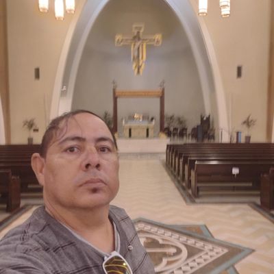 Enrique, 47