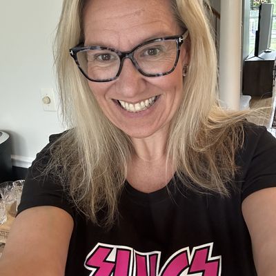 Natalie, 51