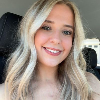 Mary, 19