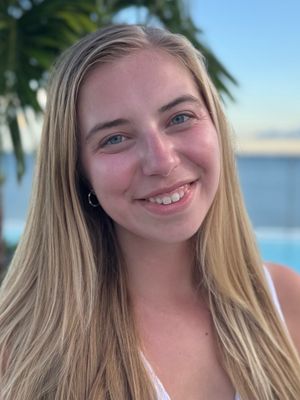 Olivia, 24