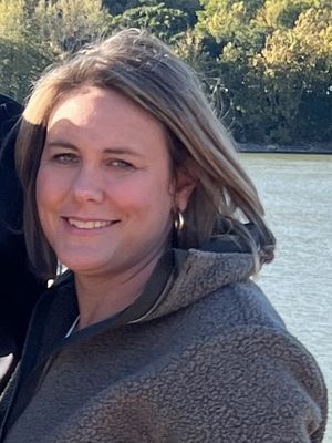Amy, 51