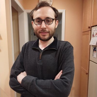 Zachary, 32