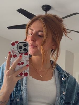 Ionna, 19