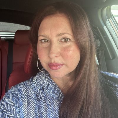 Maria, 46