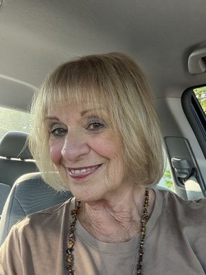 Linda, 74