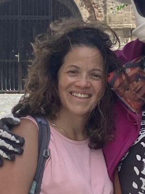 Liliana, 52
