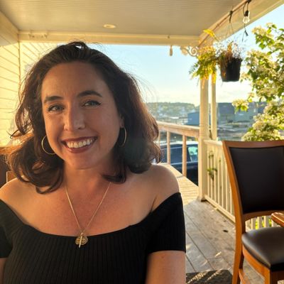 Sarah, 37