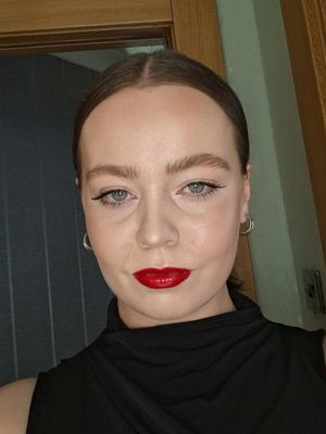 Sinead, 28
