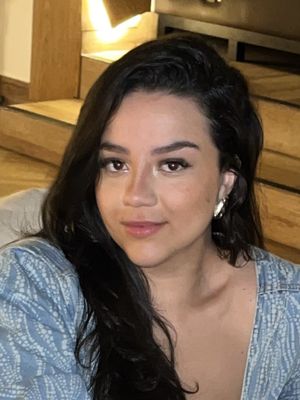 Clarisse, 27
