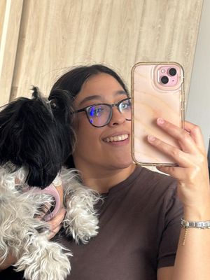 Paulette, 25