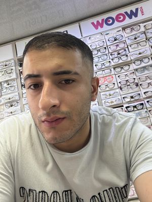 Esteban, 26