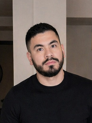 Alberto, 36
