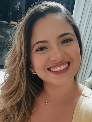 Isabelle, 37