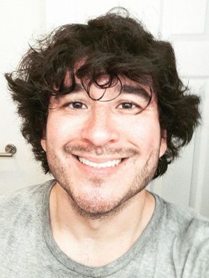 Armando, 37