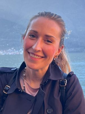 Sara, 40