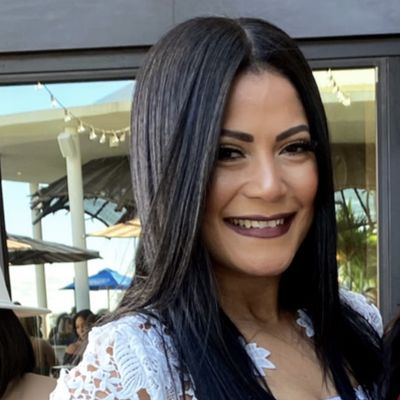 Emma, 34